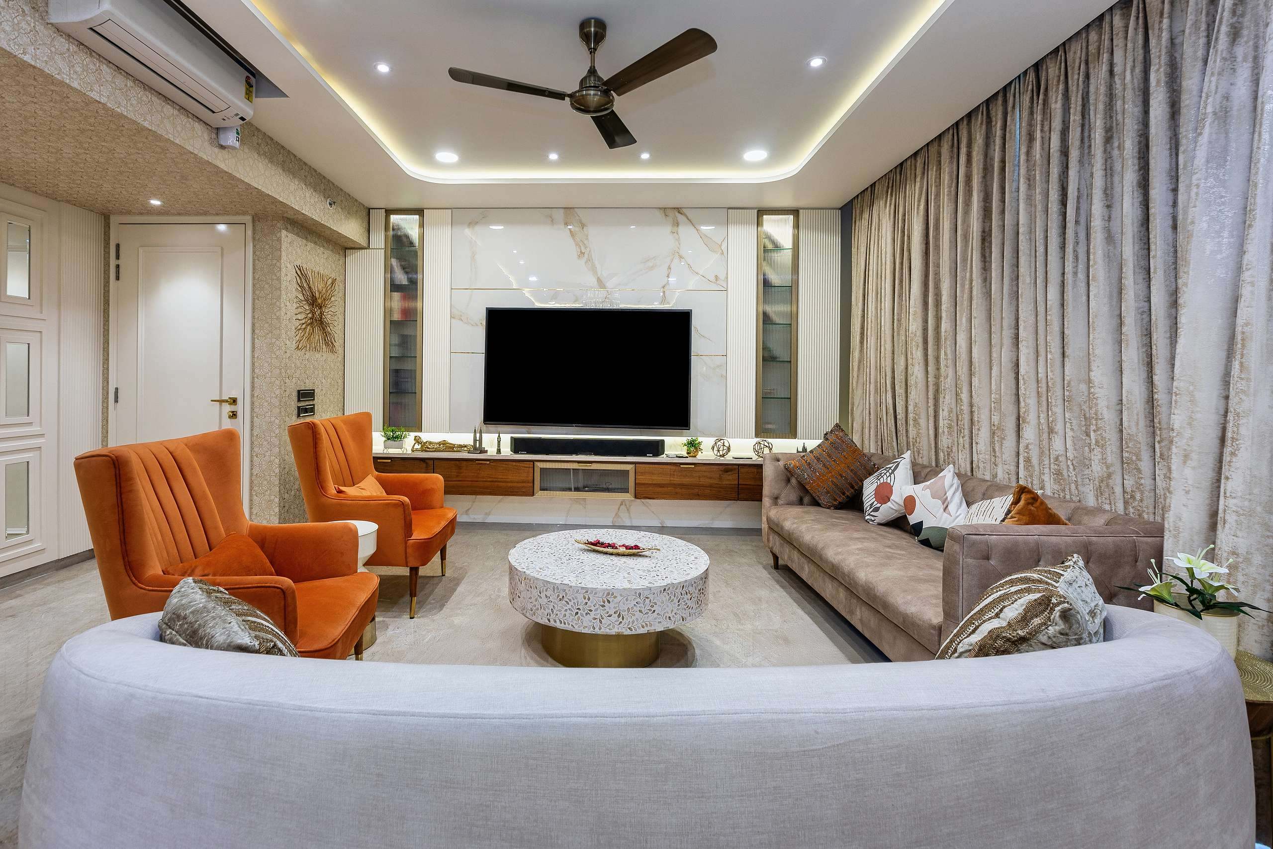 Interior photograph by Sartaj Films