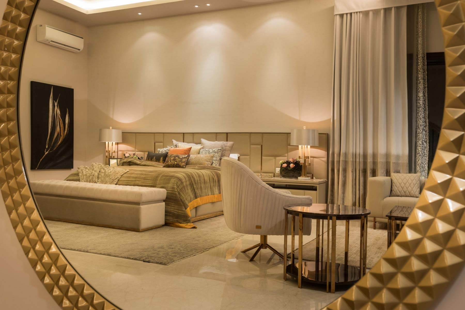 Interior photograph by Sartaj Films
