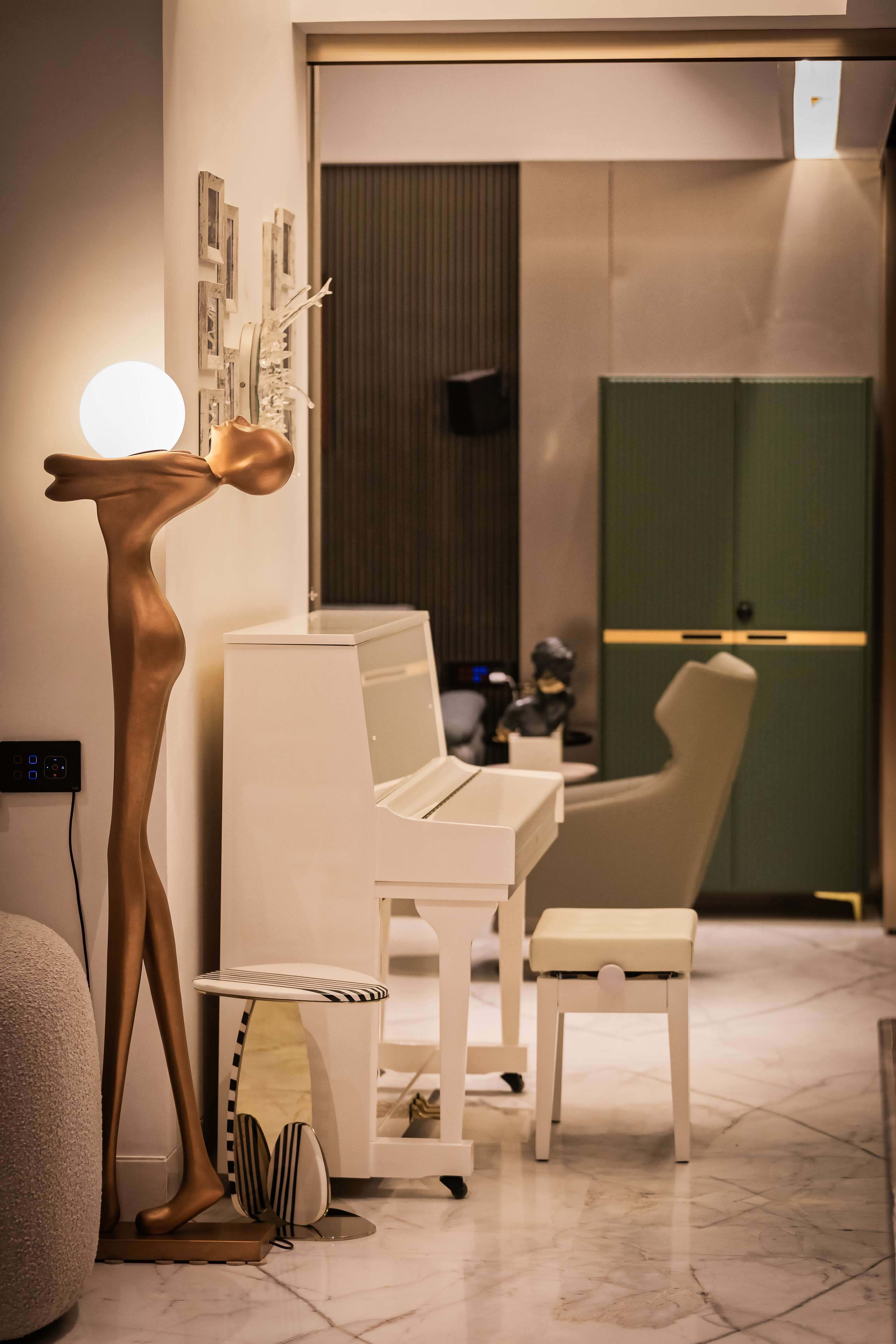 Interior photograph by Sartaj Films